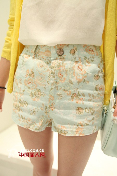 夏季必备单品  宽松洋气小热裤