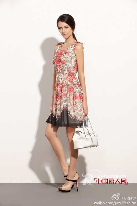 玖姿2013年夏季连衣裙 展现女人最真实的优雅气质