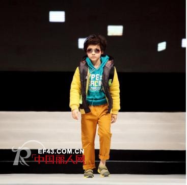 七波辉童装系列发布会 专属青少年的板型设计