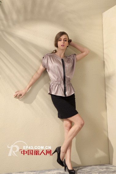 Le Serbie奕色品牌女装 对个性自由的执着追求