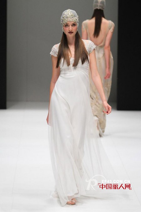 Gwendolynne2013礼服系列 为您呈现完美曲线