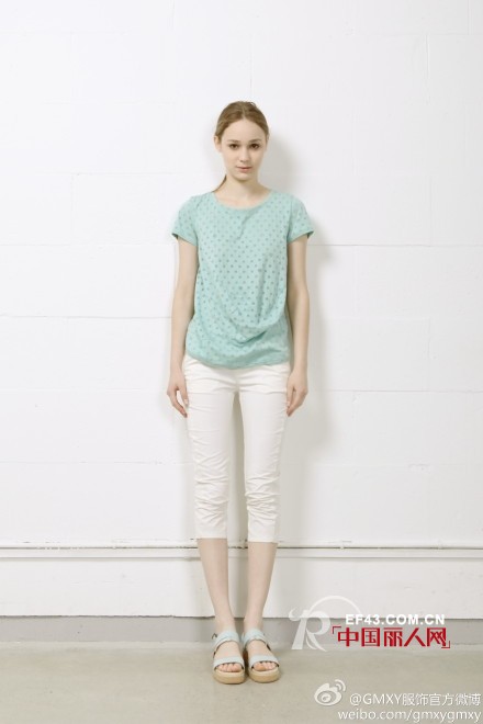 GMXY女装简约优雅装扮 尽享夏日午后时光
