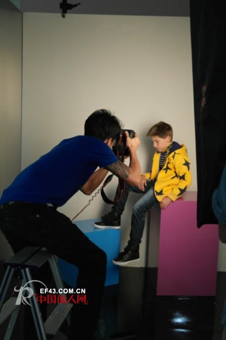 NEEZA乐鲨童装秋冬画册开拍,将惊艳2013CBME上海孕婴童展