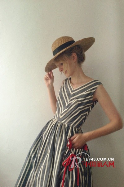 一件好看的条纹可遇而不可求