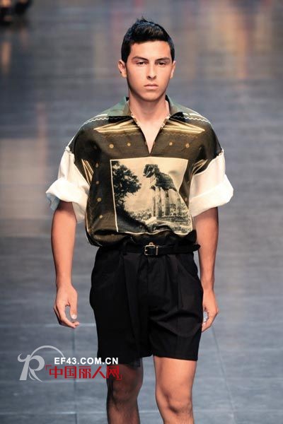 男人服装搭配也疯狂 新颖造型博您一笑