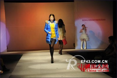 法国SIIJII(思迹)品牌呈现经典时尚” 主题为 “呈.现