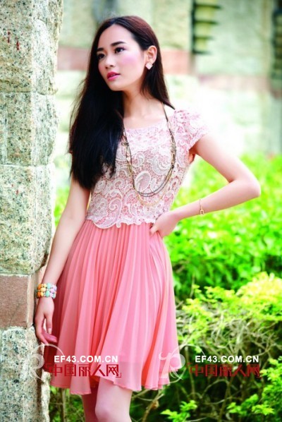 热烈祝贺青花语湖南娄底长青店于2013年6月20号盛大开业