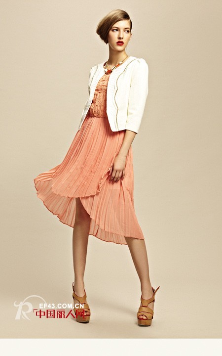 水木一村品牌折扣女装 做“爱美”女人拥有美丽的梦