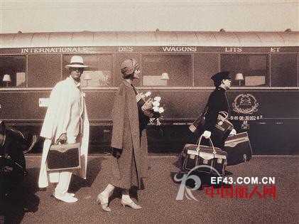 LOUISQUATORZE瑞克朵丝法国名包系列入驻上海月星环球港