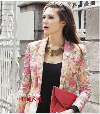 SIIJII思迹女装 2013秋冬新品新时尚系列发布