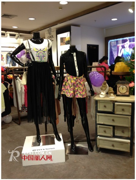 YES女装华丽登场湛江国贸大厦B座2楼