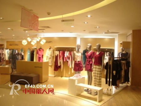 新加坡国际都市品牌NEW FOUNDN纽方 描绘“不一样的都市人”