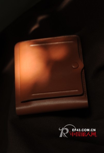 素人精致皮具 给Ta最贴心的礼物