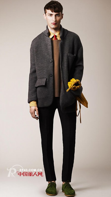 预购Burberry男装2014春夏新款可获个性化姓名饰牌