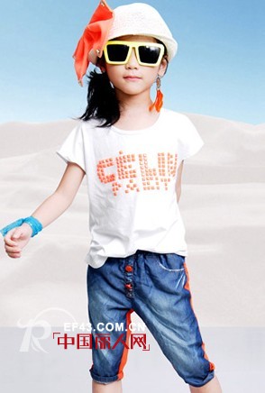中阁娃娃时尚童装 百搭T恤潮流装扮今夏
