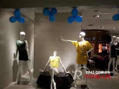 热烈庆祝迪斯廷·凯女装内蒙古临河国泰商贸店盛大开业