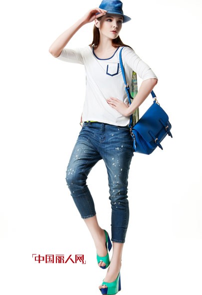 欧尚尼女装 水墨穿上身艺术气息跟着走