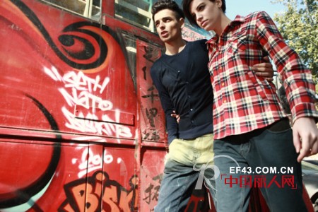 加盟MENTVEES蒙特威斯男装 把握男装市场先机