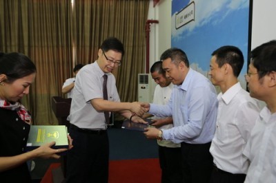 迪芬娜集团董事长应邀走进第六期深商黄埔军校