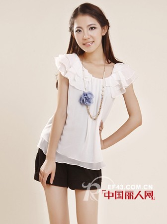 淑女时代品牌女装 青春少女的完美展现