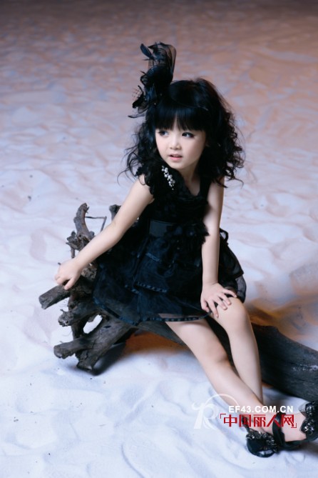 卡琪屋品牌童装 夜幕降临你还是那么的闪耀