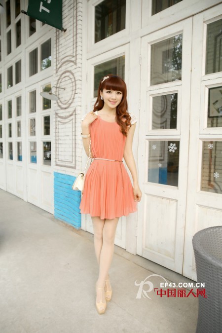 轻盈雪纺驾到 伊袖女装 夏日百变清新甜美