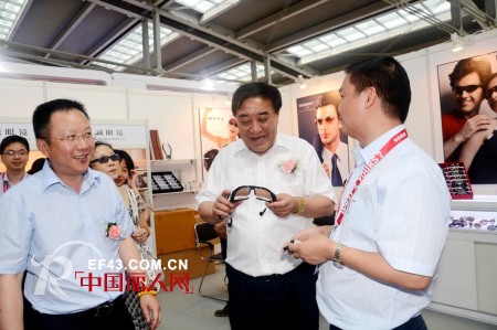 第13届中国（深圳）国际品牌服装服饰交易会龙岗区眼镜参展企业风釆录