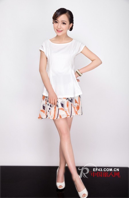 百搭单品靓造型 艾莜aleoyour女装几何图案齐上阵