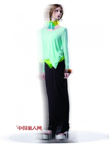 加盟艺术空间T-YSKJ 五大支持四大保障轻松经营高端女装