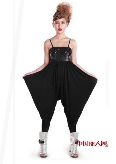 羽涵茜th2011品牌女装7月冬装展示会即将开幕