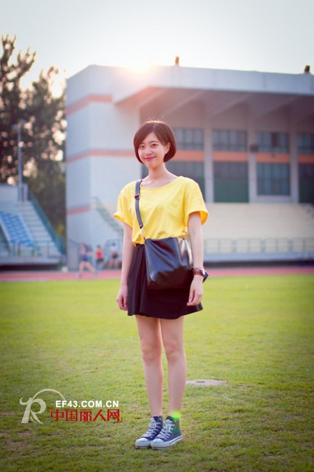 风轻云淡和校园说byebye 青春样子依然穿在身