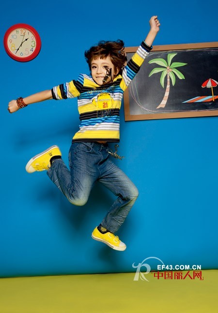 唯美盛夏 力果2013春夏装 疯狂T恤装抢占市场