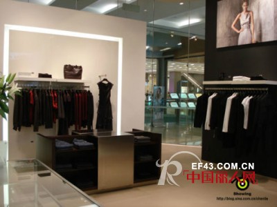 欧力丝品牌女装专卖店陈列方法