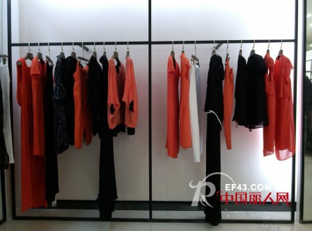 热烈庆祝奕色女装成功入驻重庆万州万达广场