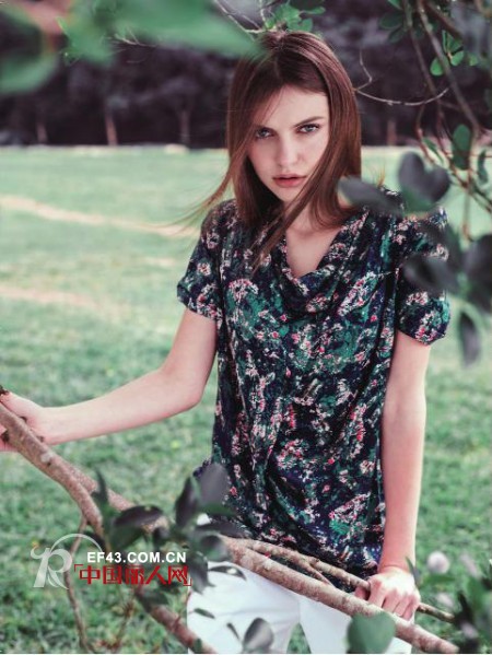 贝洛安女装夏季新款 碎花当道 怎样都好看