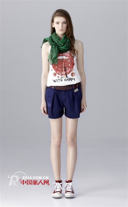 QDA品牌女装2013潮搭配 展现随意慵懒街头风