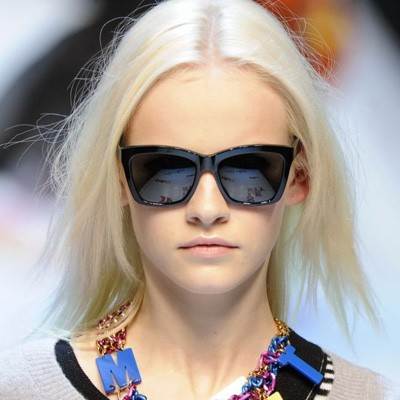 横岗眼镜展区亮相深圳服交会,时尚眼镜添风采