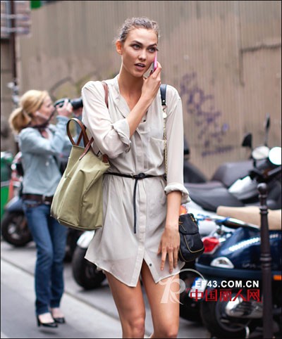 春夏衬衫裙备受关注 OL款舒适裙装穿起来