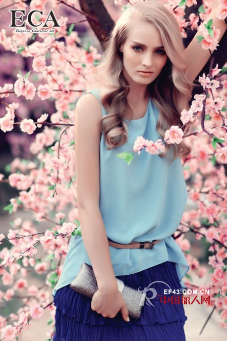 ECA女装 渐变蓝色系演绎浪漫动人故事