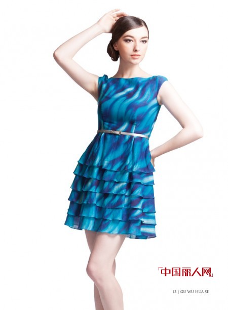古舞花色女装夏日新品 打造夏日清丽LOOK
