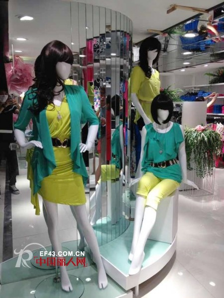 emu红玫瑰,emu黄玫瑰双店齐开 成功进驻乌鲁木齐亚欣生活广场