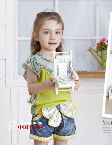 西瓜王子 可爱背心装盛夏清凉来袭