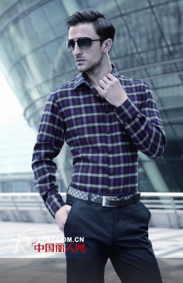 布鲁斯金熊 - PRUCE BEAR