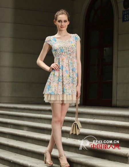 Rang-Ai女装2013新款 印花裙邀您炫彩一夏
