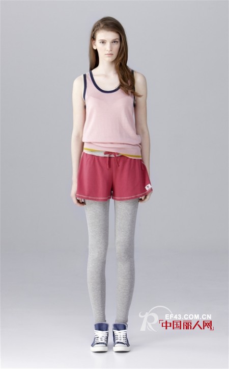 背心+短裤 QDA女装教你做混搭女王
