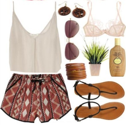 夏季出街必备单品:背心+夹趾凉鞋 清凉一夏