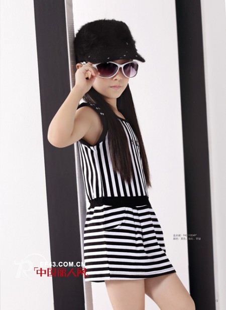 卡儿菲特童装 再度演绎黑白经典色彩