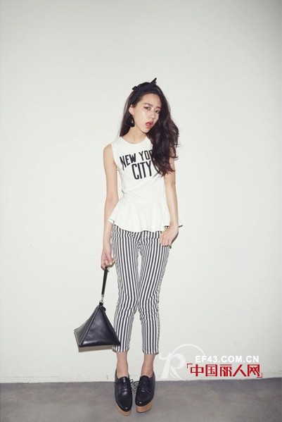 moussy女装2013夏款 黑白演绎复古look