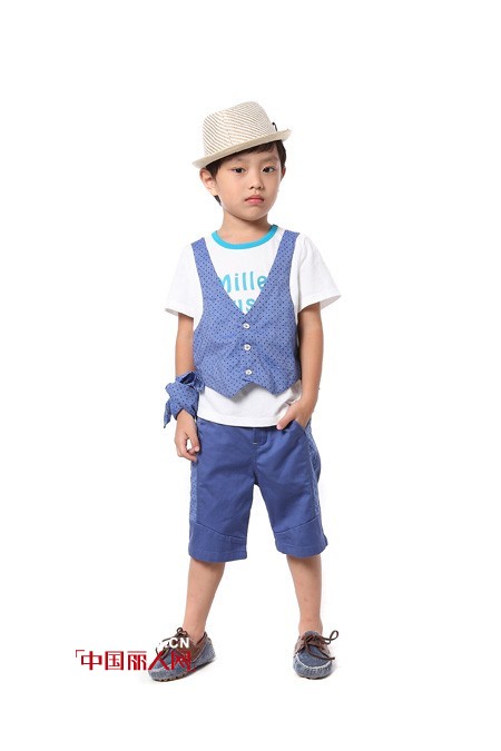 谷子屋童装 今夏帅气来袭你要HOLD住