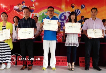 李宁童装张北捐资助学,传递关爱尽显社会责任